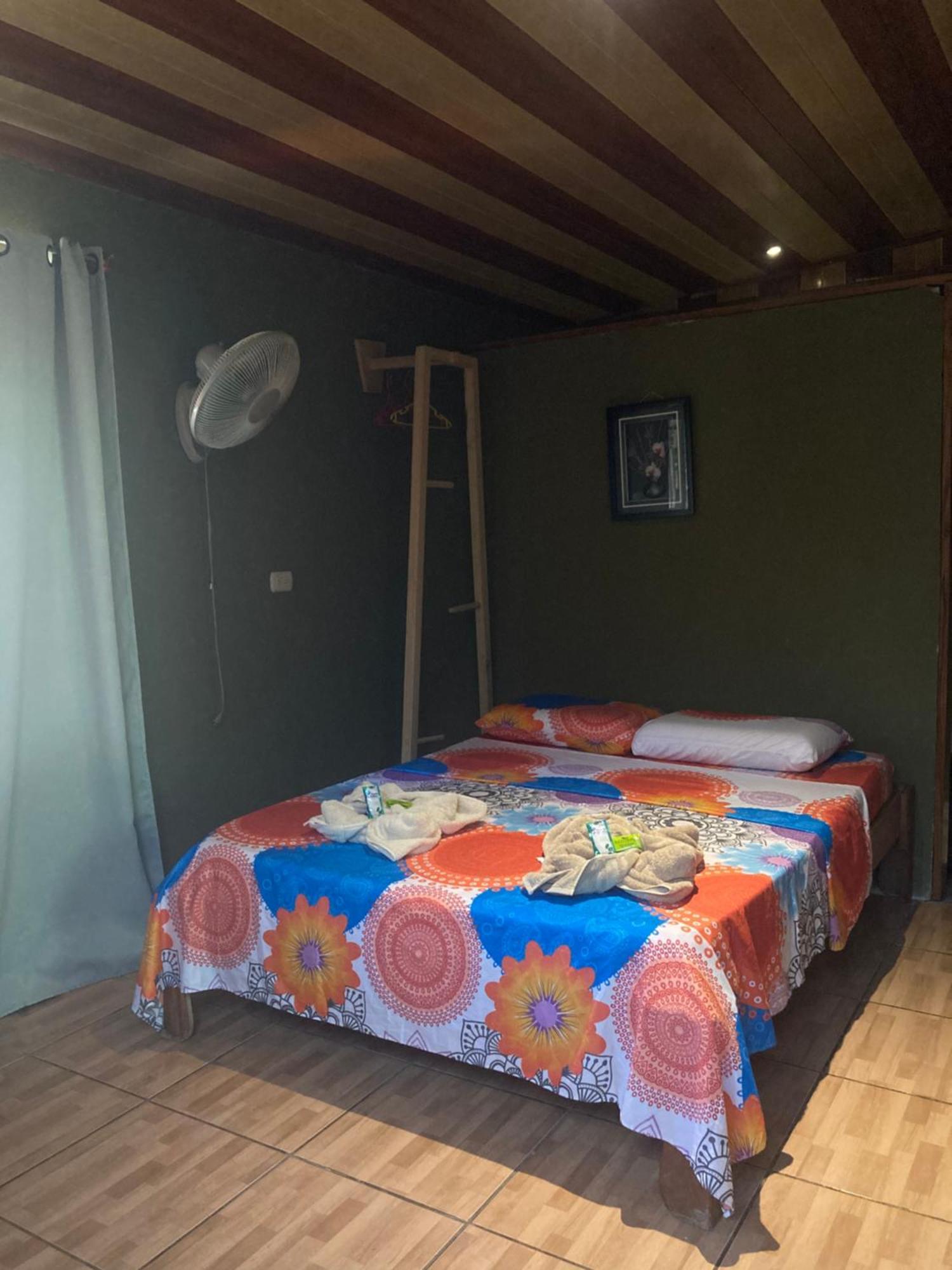 Pez Espada Tours y Cabinas Drake Bay Bagian luar foto